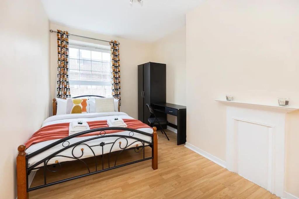 Tranquil 1Br In South Bank With Onsite Parking Apartment Londra Exterior foto